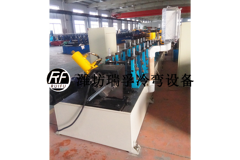 雞舍型材設(shè)備 (6).jpg