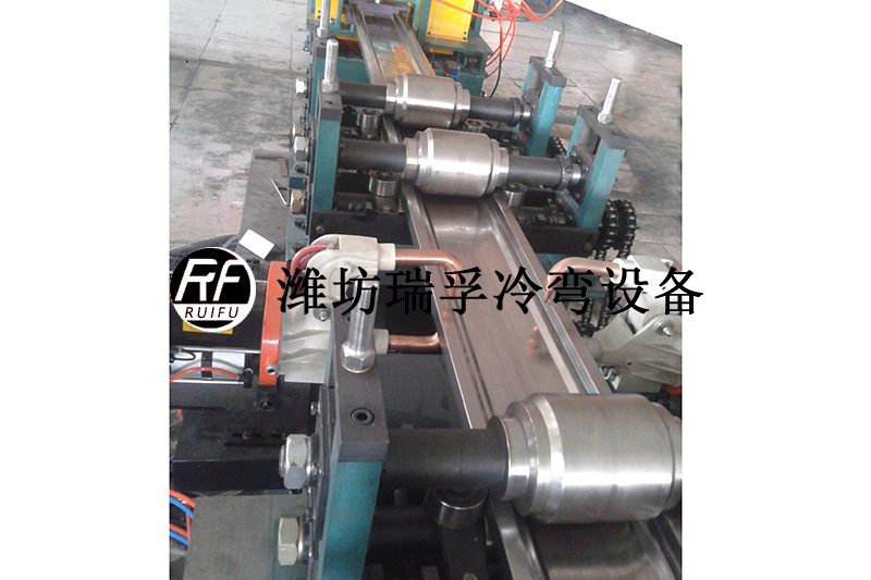 車廂板成型設備 (6).jpg