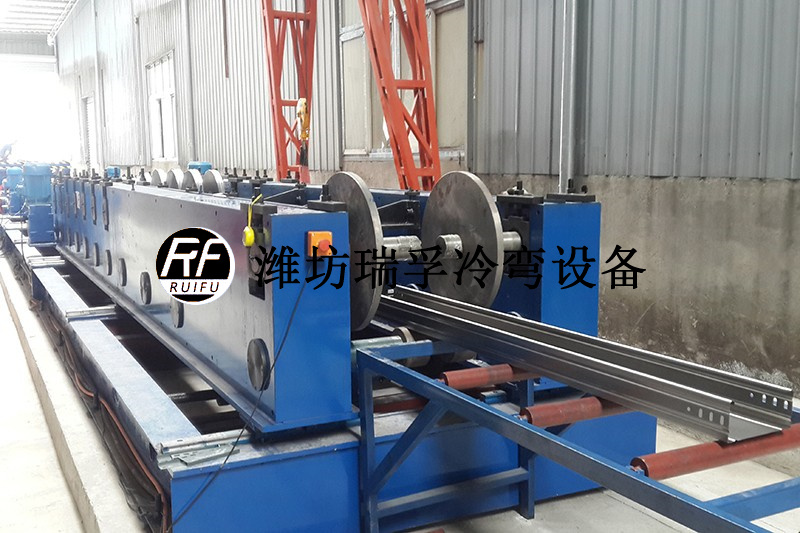 8 電纜橋架設備—圓弧邊.jpg