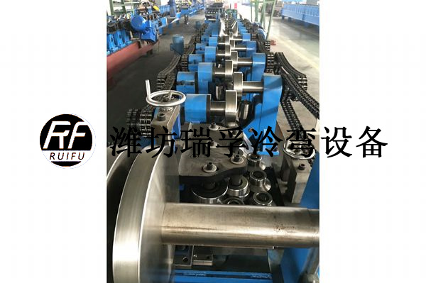 C型鋼成型設(shè)備