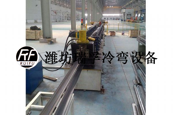 汽車型材設(shè)備