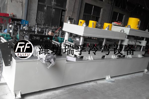 汽車型材設(shè)備