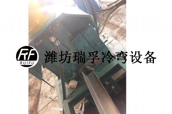 汽車型材設(shè)備