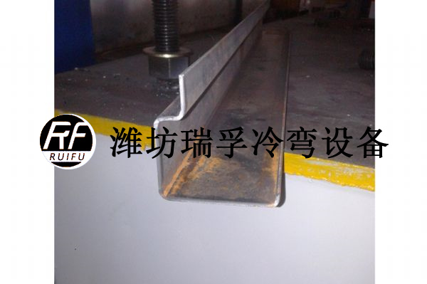 汽車型材設(shè)備
